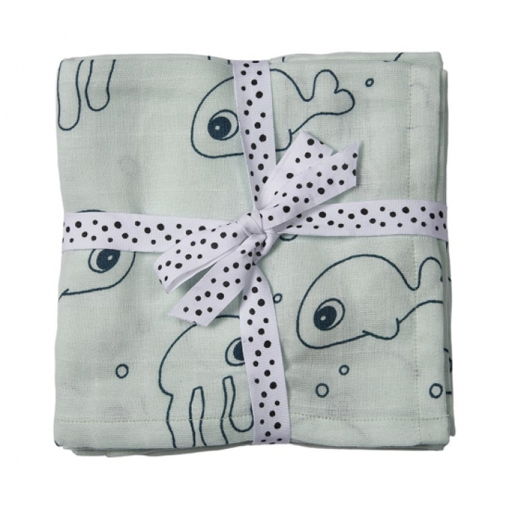 Done by Deer 2-pack Muslinfiltar Sea friends, blue i gruppen Babytillbehör / Filtar & snuttefiltar / Muslinfiltar hos Köpbarnvagn (3003092)