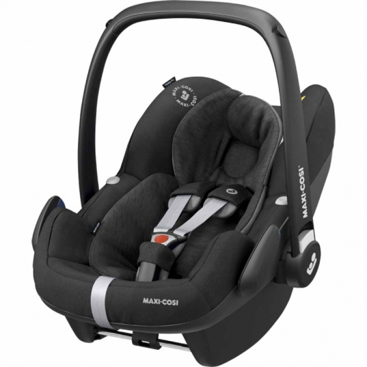 Maxi-Cosi Pebble Pro i-Size Essential Black i gruppen Bilbarnstolar / Bilstolstyp / Babyskydd 0-1 år hos Köpbarnvagn (8799672120)